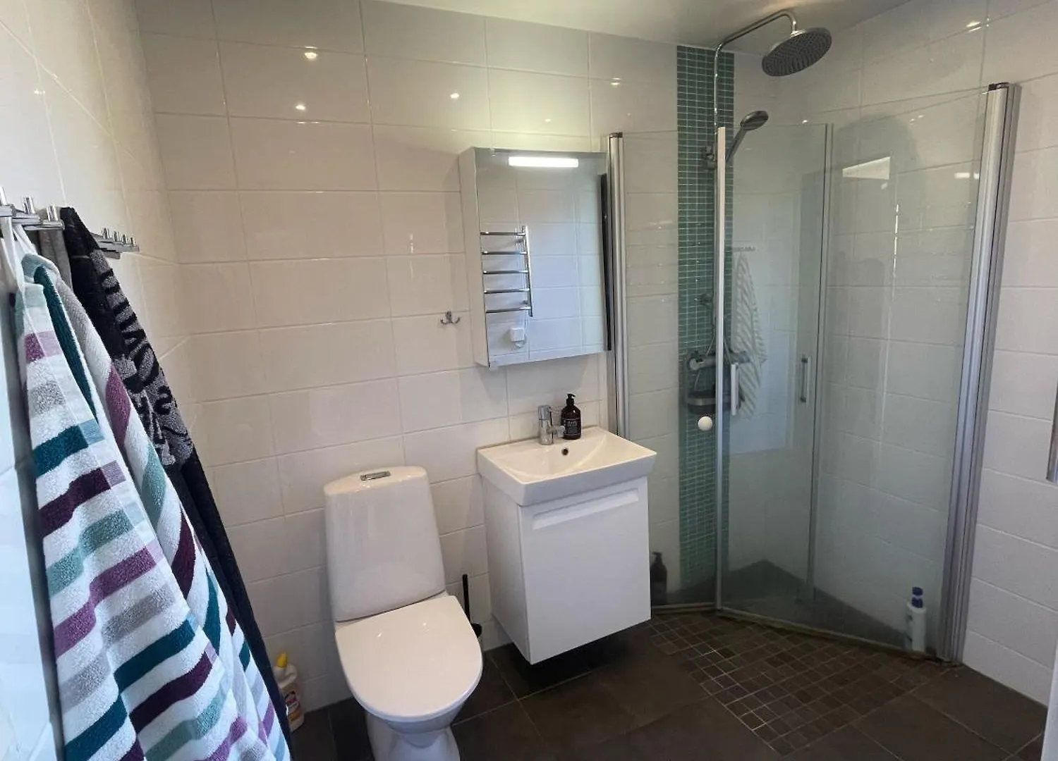 Nice 4 Bedrooms House In Sztokholm Szwecja